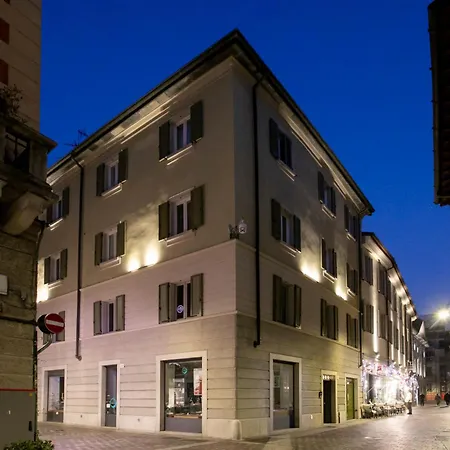 Palazzo Alm 게스트하우스 코모