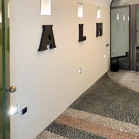 Palazzo Alm 3*