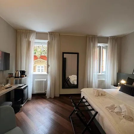 Palazzo Alm بيت ضيافة 3*