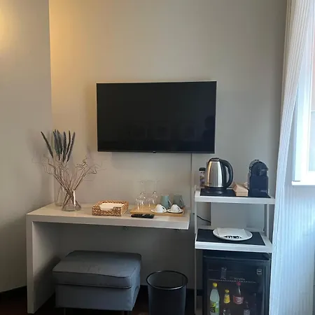 بيت ضيافة Palazzo Alm كومو